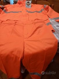 Giacca e pantaloni gore-tex