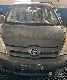 Ricambi usati Toyota Corolla Verso 1.8 ben 1ZZ FE