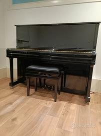 Yamaha U10A nero lucido pianoforte verticale