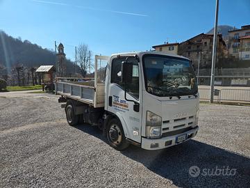 Isuzu I 35