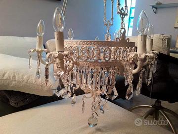 Lampadario a gocce restaurato shabby