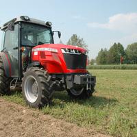 trattore agricolo Massey Ferguson 3710F