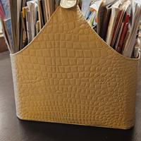 portariviste in finta pelle