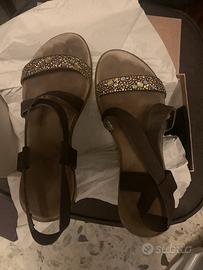 Sandalo donna marrone