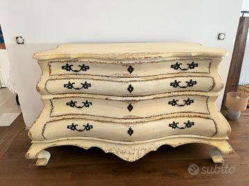 comò  in stile thaillandese in legno massello