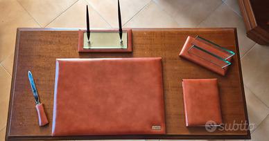 Set da scrivania vintage in vera pelle