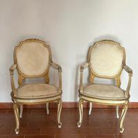 Poltrona in legno laccato e dorato