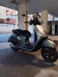 Vespa 300 GTS Super ABS