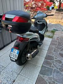 Piaggio Beverly 500