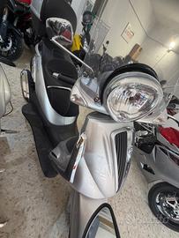 Piaggio Beverly 300