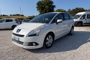 Peugeot 5008 1.6 e-HDi 112CV Stop&Start cambio rob
