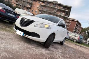 Lancia Ypsilon Elefantino 1.2 8V 69cv