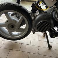 Ricambi aprilia sr 125 150