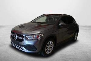 MERCEDES GLA 180D AUTOM + TETTO PAN