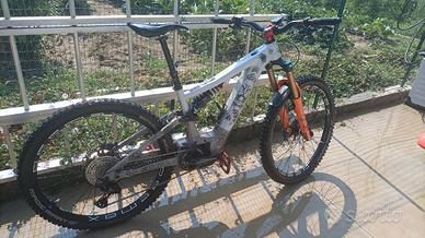 FOCUS SAM2 6.9 taglia M come nuova