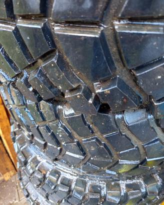 Cerchi per Pajero (o Galopper, ecc..,) + gomme