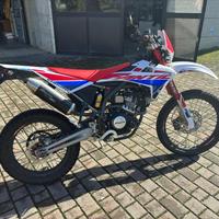 Moto FANTIC 125