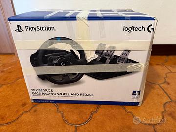 Logitech G923 con supporto pieghevole
