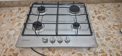 fuochi cucina gas Indesit