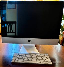 Apple iMac 21,5" – Intel Core i3 – 12 GB RAM – 500