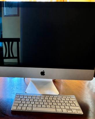 Apple iMac 21,5" – Intel Core i3 – 12 GB RAM – 500