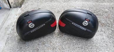 bauletti laterali Givi  attacco Monokey.