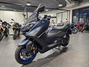 Yamaha T-Max 560 BLU base