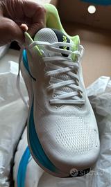 Scarpe Hoka Clifton 11 da running e camminata