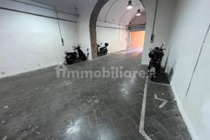 Posto auto in parco Margherita, Napoli