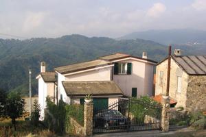 VILLA SINGOLA A SAN COLOMBANO CERTENOLI