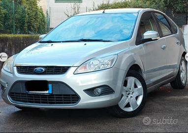 Ford focus 2 serie