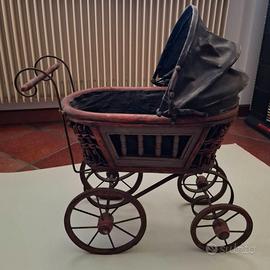 Carrozzina vintage decorativa da Collezione