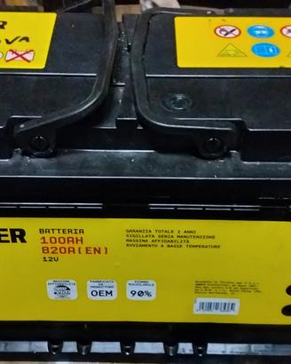 Batteria 100 ampere 820 si spunto
