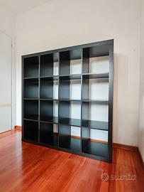 Libreria IKEA KALLAX marrone/nero 147x147 cm