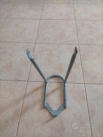 Porta pacchi bici anteriore.