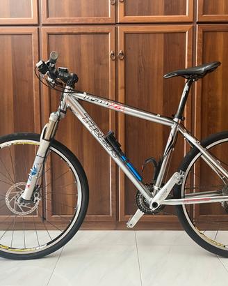 Bicicletta MTB Trek
