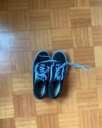 Scarpe Vans Old Skool nere