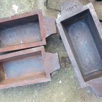 Lingottiera in ghisa 20 kg di peso dura una vita.