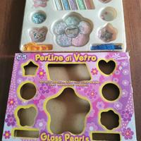 gioco creativo  perline vetro +omaggio 11 ciondoli