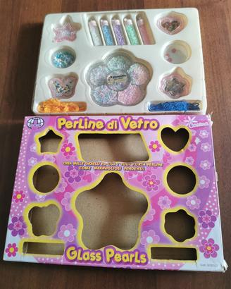 gioco creativo  perline vetro +omaggio 11 ciondoli