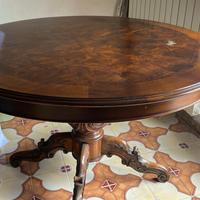 Tavolo rotondo vintage massiccio