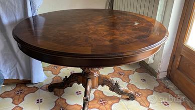 Tavolo rotondo vintage massiccio