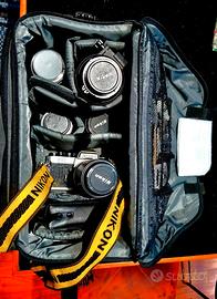 Macchina fotografica NIKON FE2 + obbiettivi