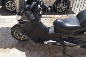 Suzuki Burgman an 400