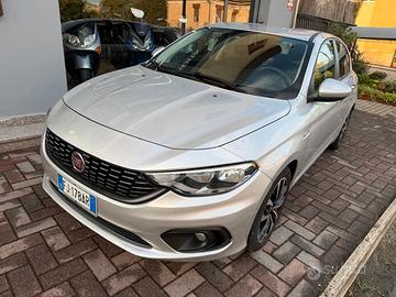 Fiat Tipo 1.4 5P. 95CV Lounge GPL