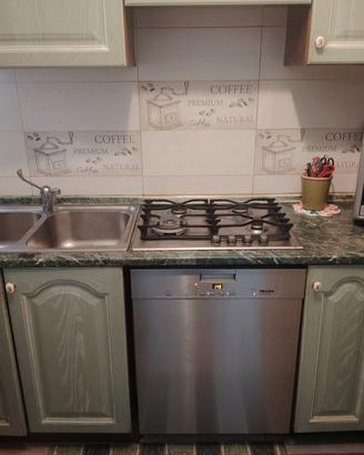 Cucina + complemento di arredo