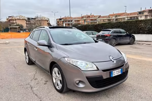 Megane sporttour 1.5-full optional e cinghia nuova