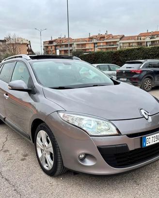 Megane sporttour 1.5-full optional e cinghia nuova