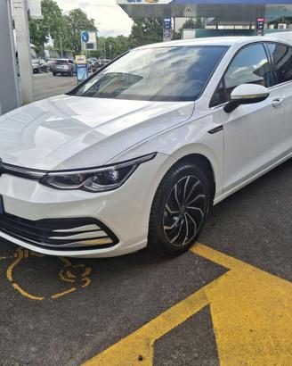 Golf 8 Style 1.5 eTSI EVO 130 CV DSG mild Hybrid