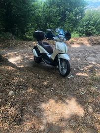 Piaggio Beverly 300